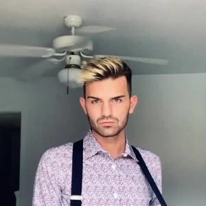 Meet your Posher, Jonathan